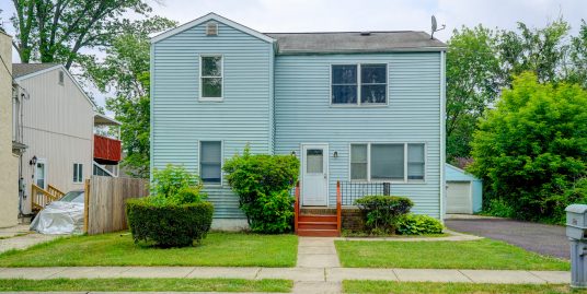 Five Beds – newer house – close to TCNJ