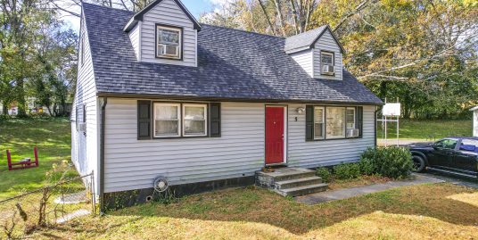 LARGE NEWLY RENOVATED 7 BEDROOM HOUSE FOR RENT! Text/call 609-429-0008