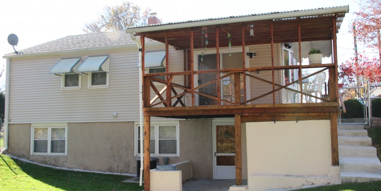 BackyardHollowbrook2