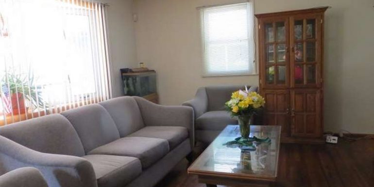 FamilyRoomHollowbrook